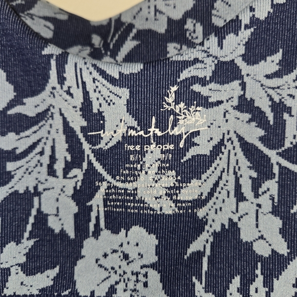 Intimitely Free People XS bodysuit blue floral - Picture 7 of 7